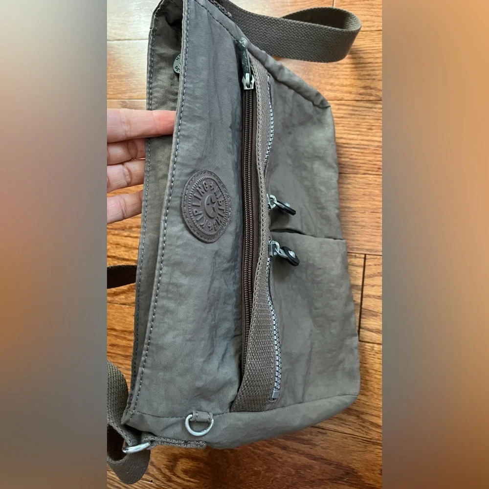 Kipling Women's Angie Handbag, Lightweight Crossbody, Nylon Travel Bag - Picture 7 of 9